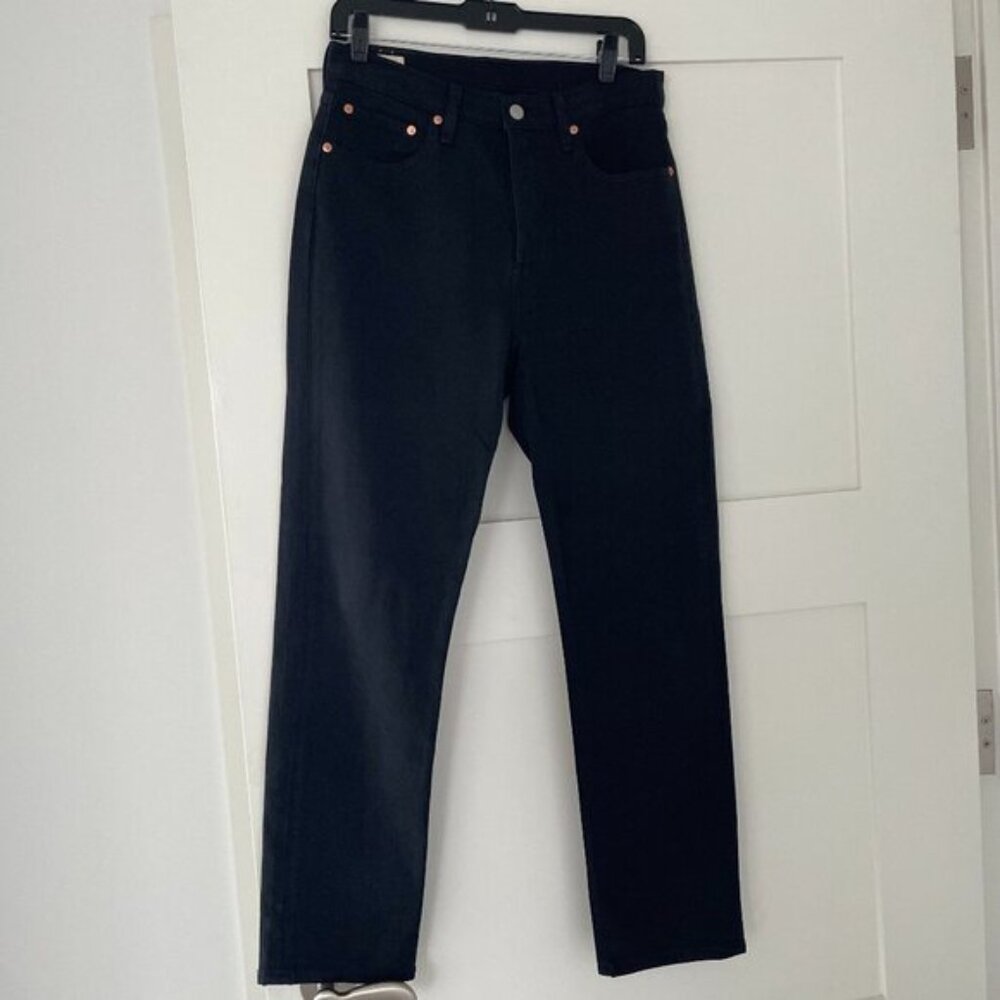 Levi's Premium Black Straight Leg High Waisted Jeans size 29 NWOT